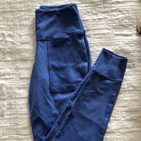 Aerie Leggings - Picture 1 of 2